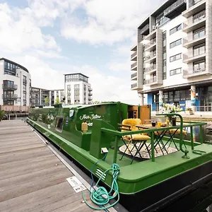4* Botel - Houseboats